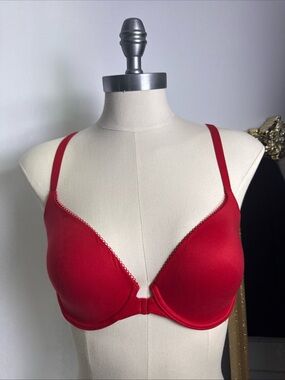 Victoria's Secret body By Victoria Line Demi Bra Size 32DDD red lace back